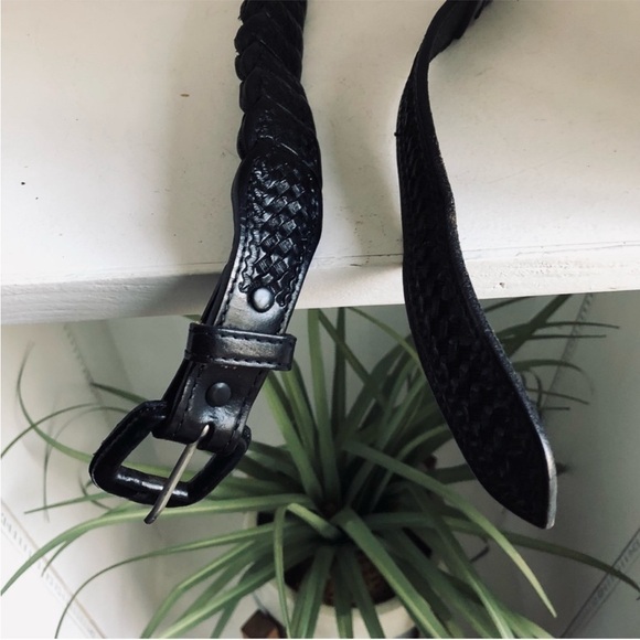 VTG Made in Mexico Black Tooled LeatherBasket chain Western Boho Belt - Picture 8 of 10